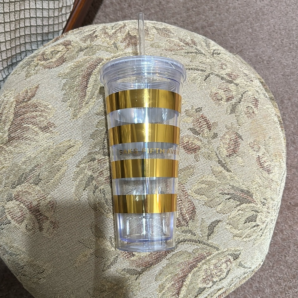 SAKS FIFTH AVENUE ACRYLIC TUMBLER NWT